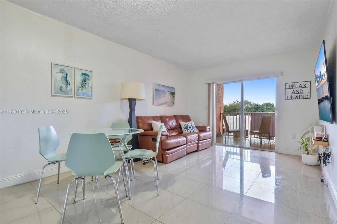 2400 NW 16th St Rd, Miami, FL 33125 Photo