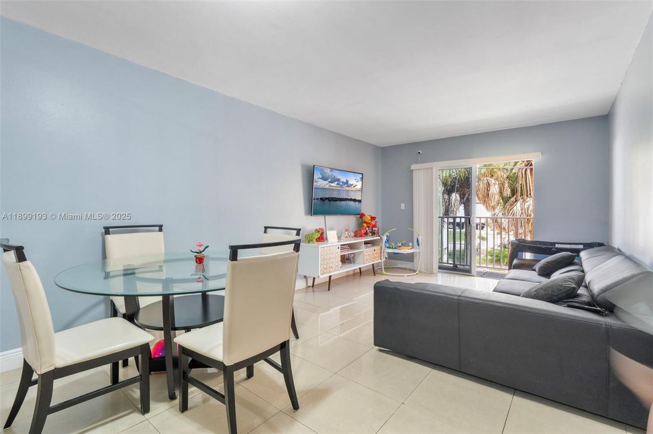 2400 NW 16th St Rd, Miami, FL 33125 Photo