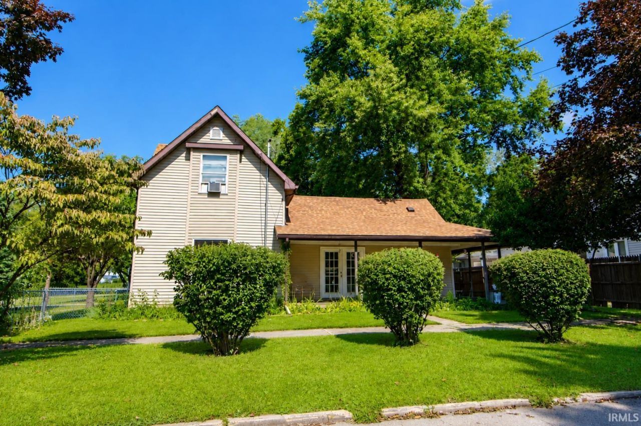 207 W Lake Street, Knox, IN 46534 Main Photo