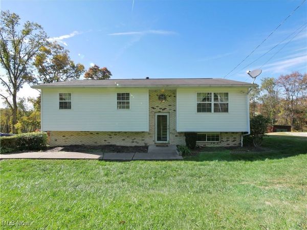 3761 Bealls Ridge, Wellsburg, WV 26070