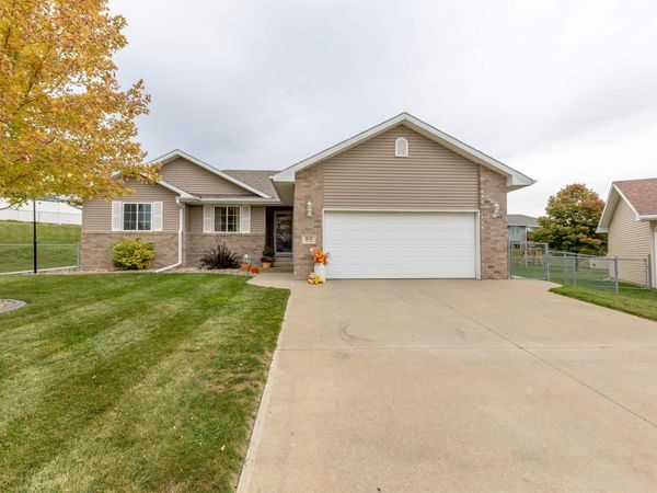 612 Lancaster Circle, Sioux City, IA 51103