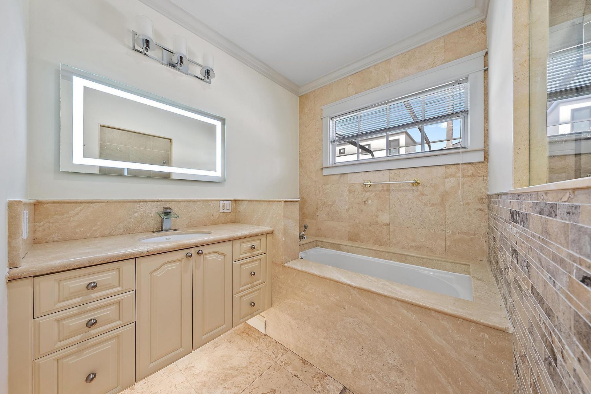 228 9th Street, West Palm Beach, FL 33401 Photo