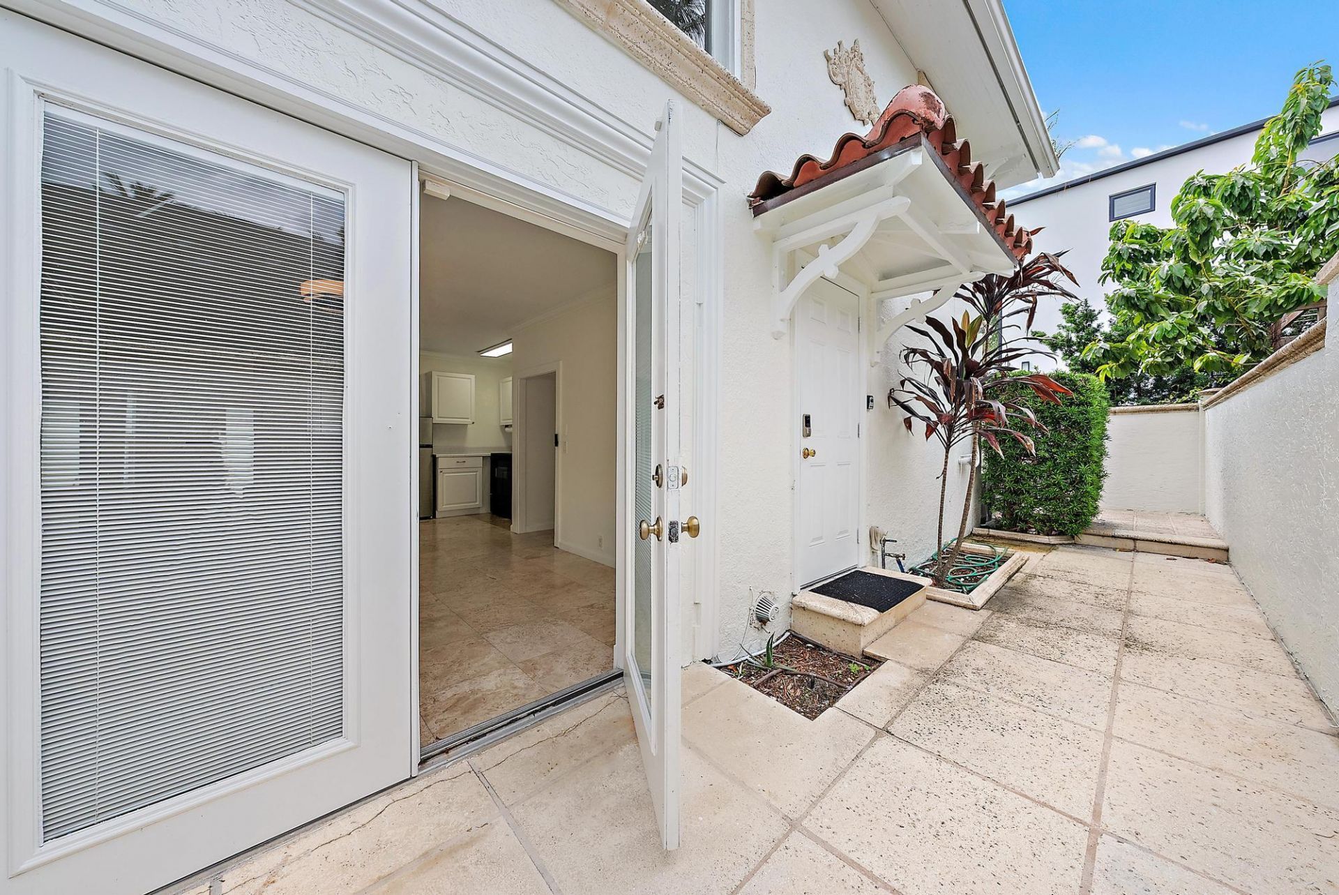 228 9th Street, West Palm Beach, FL 33401 Photo