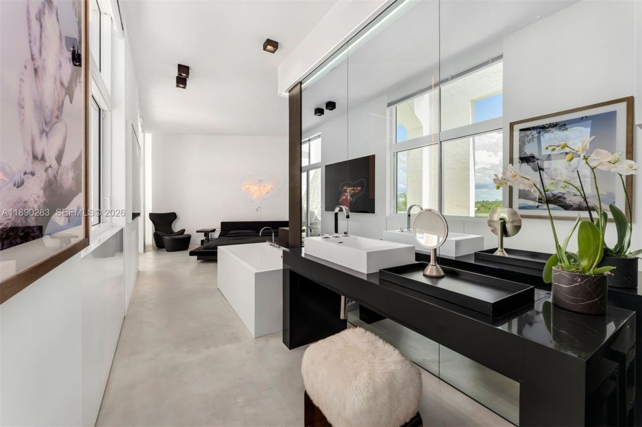 2001 Meridian Ave, Unit PH-01, Miami Beach, FL 33139 Photo