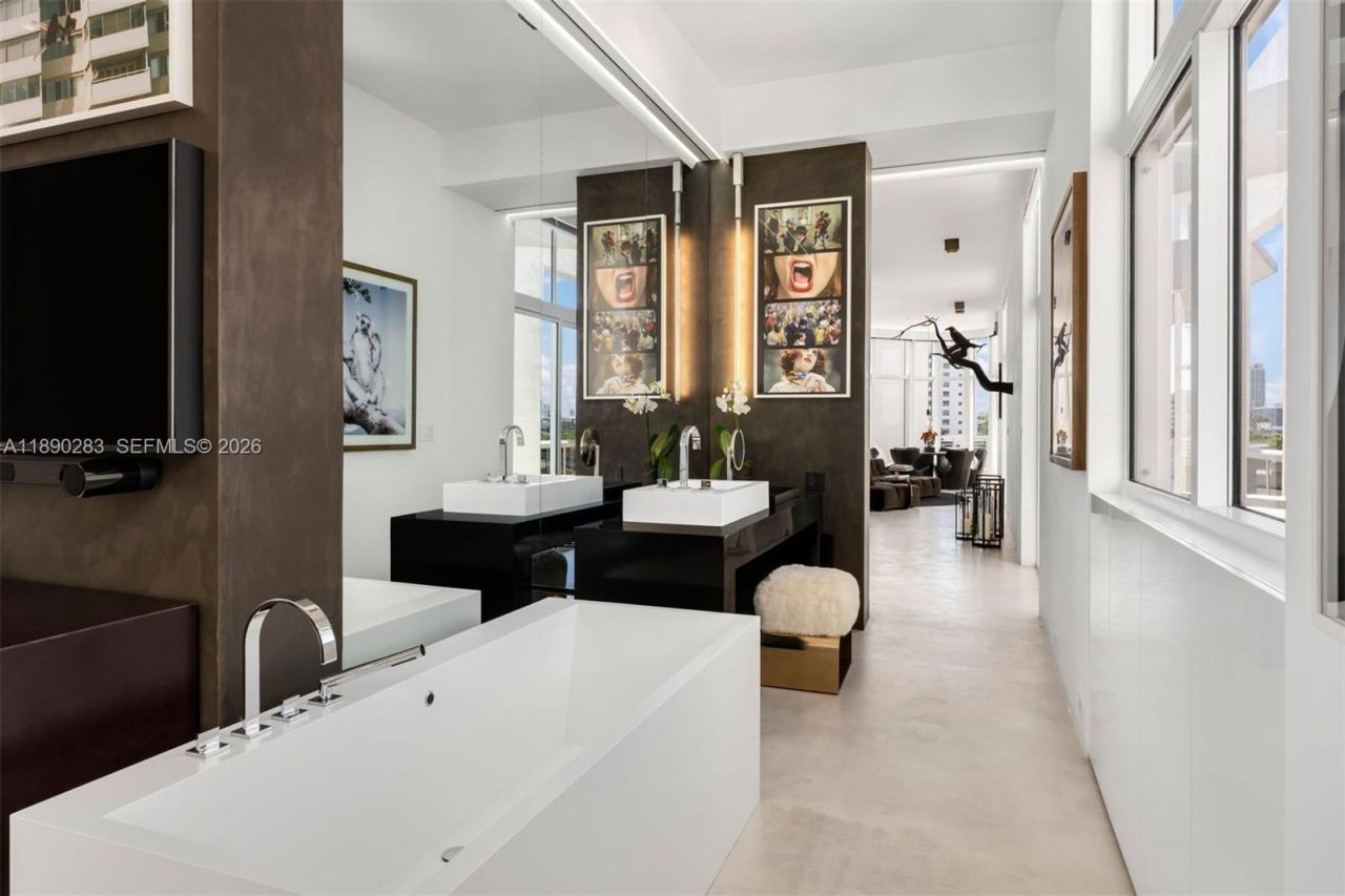 2001 Meridian Ave, Unit PH-01, Miami Beach, FL 33139 Photo