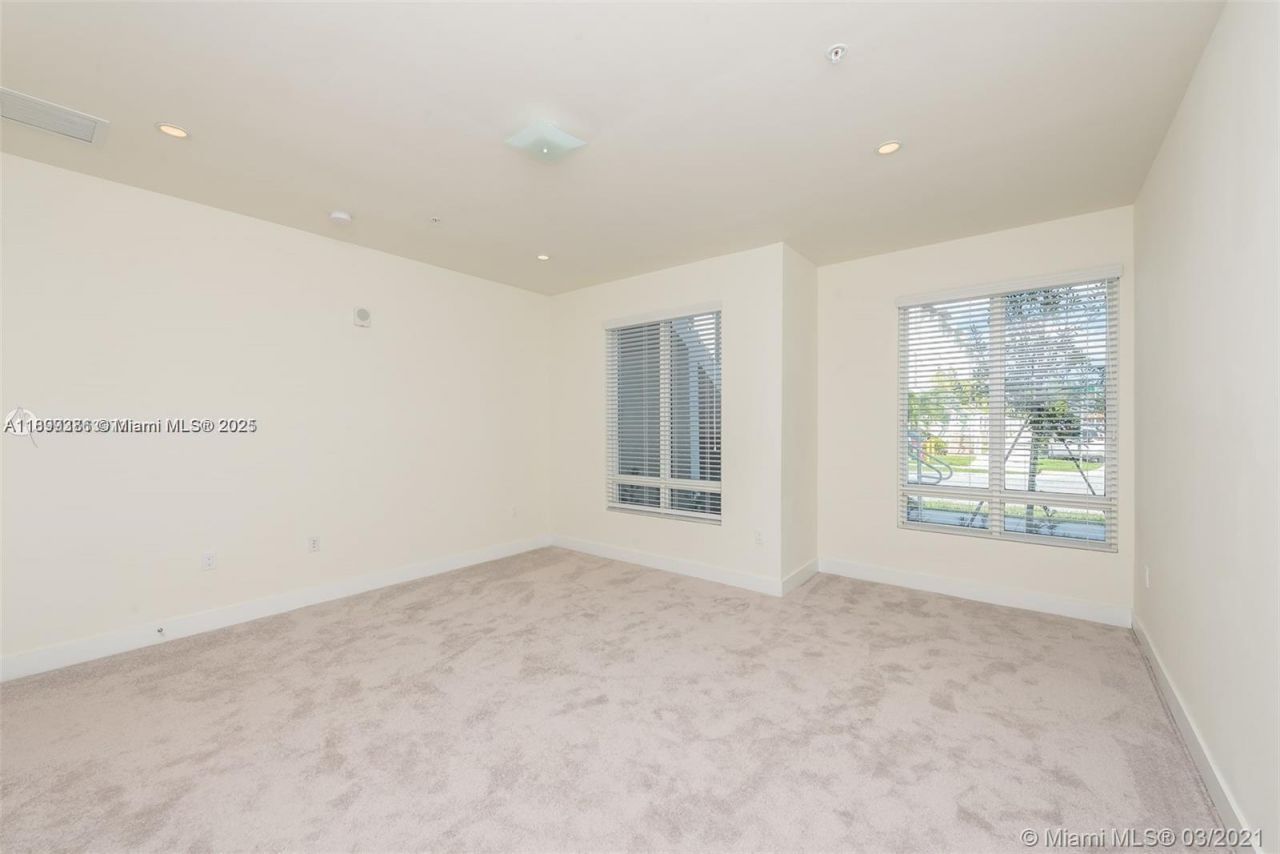 6310 NW 103rd Pl, Unit 104, Doral, FL 33178 Photo