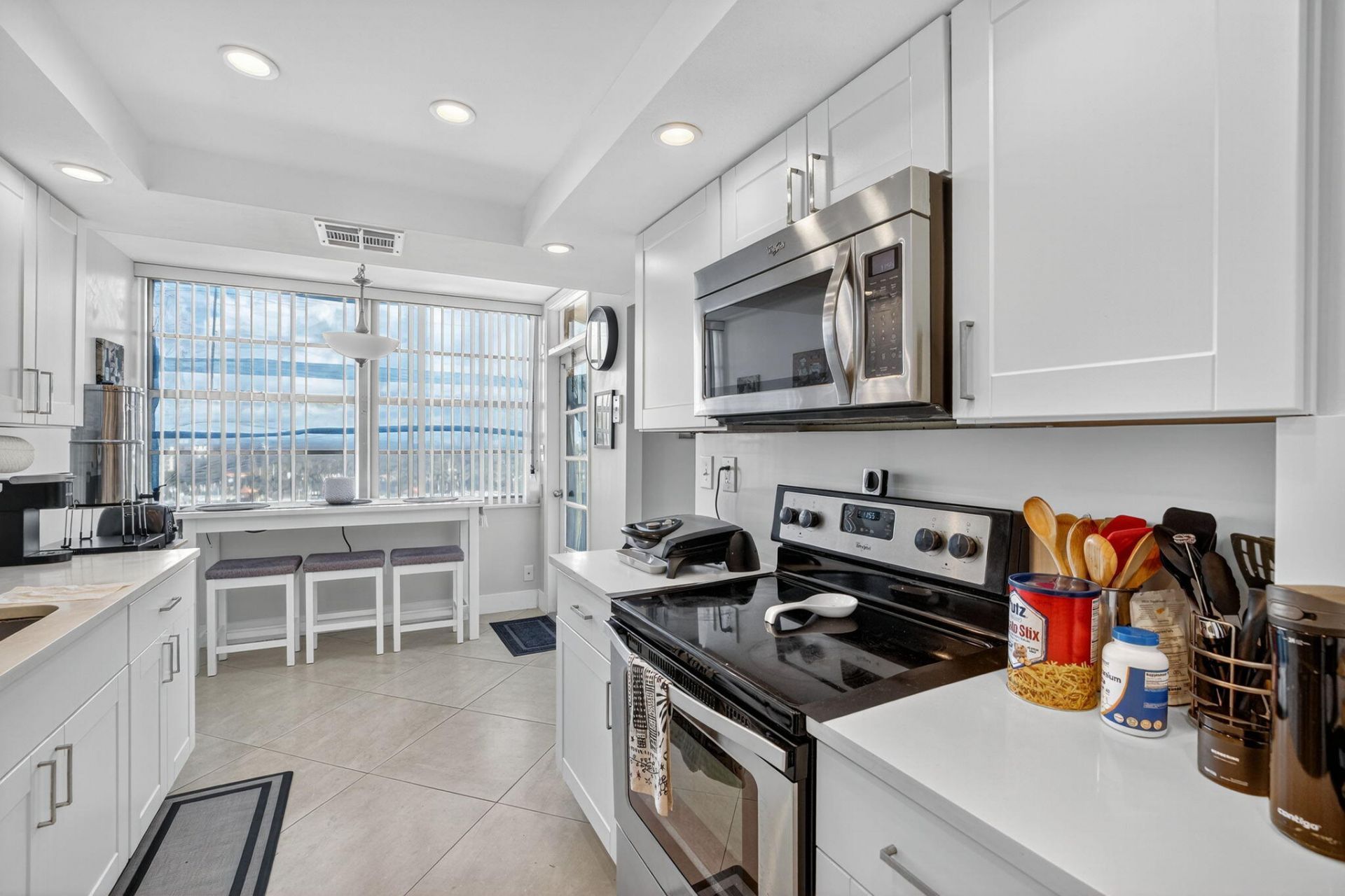 18051 Biscayne Boulevard, Unit 1104, Aventura, FL 33160 Photo