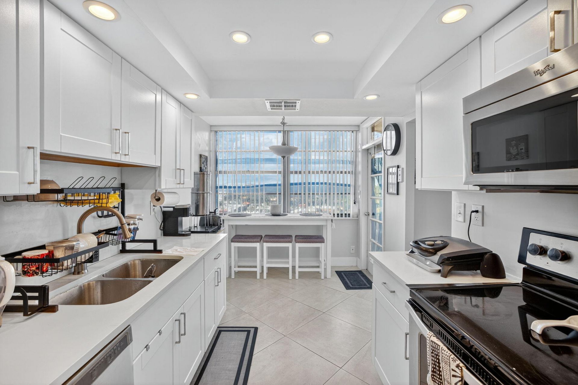 18051 Biscayne Boulevard, Unit 1104, Aventura, FL 33160 Photo