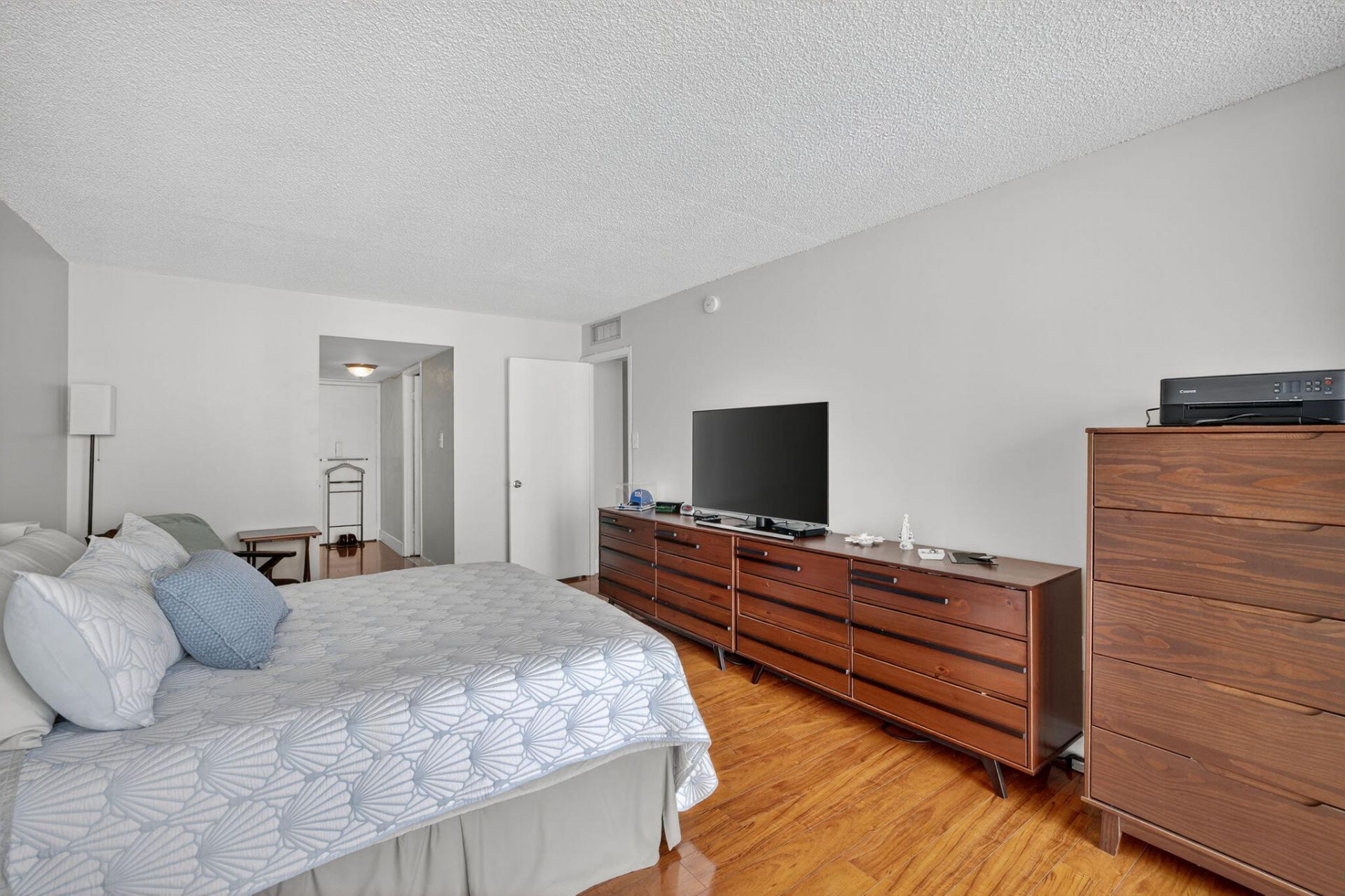 18051 Biscayne Boulevard, Unit 1104, Aventura, FL 33160 Photo