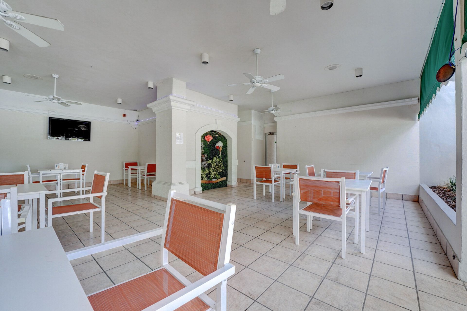 18051 Biscayne Boulevard, Unit 1104, Aventura, FL 33160 Photo