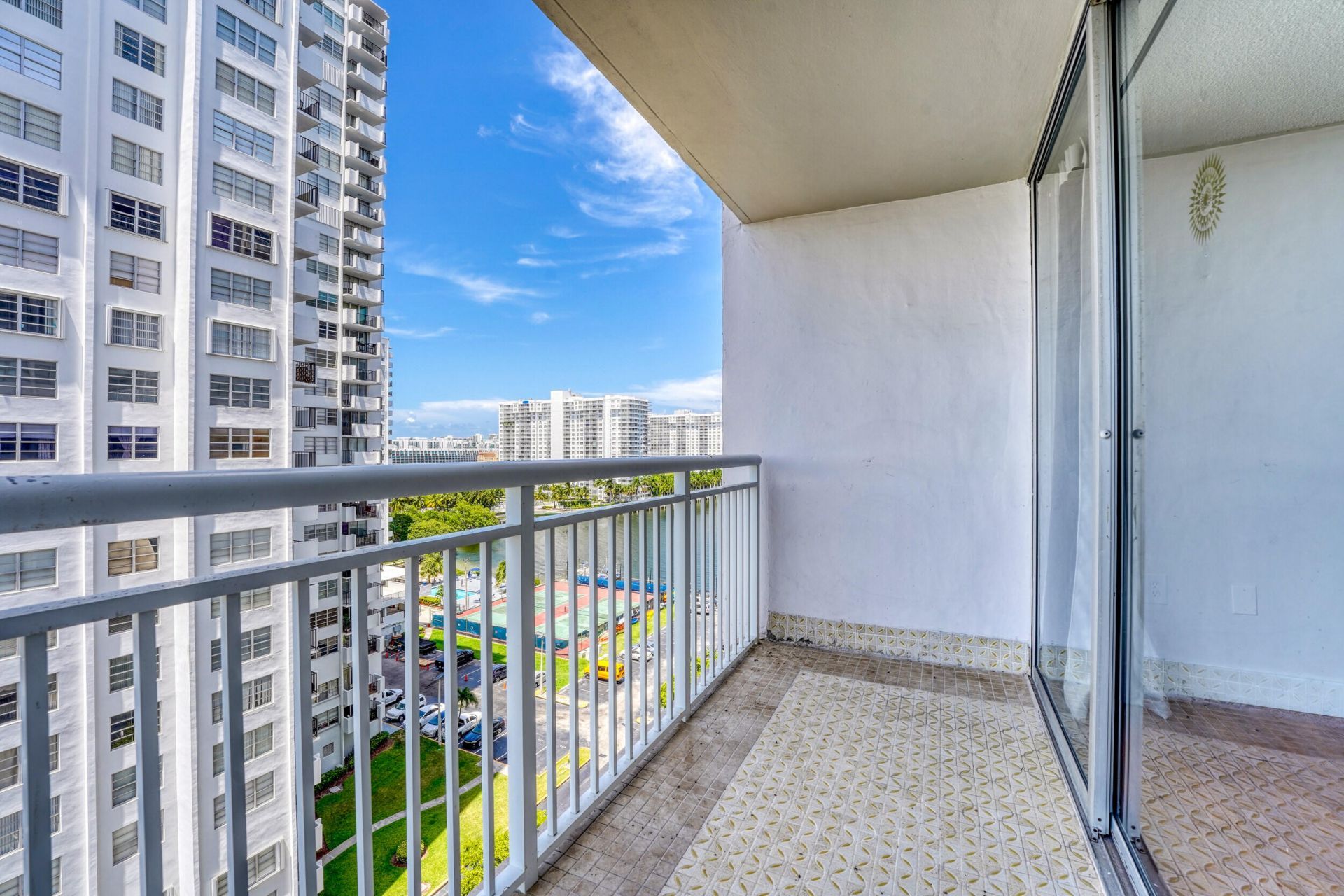 18051 Biscayne Boulevard, Unit 1104, Aventura, FL 33160 Photo