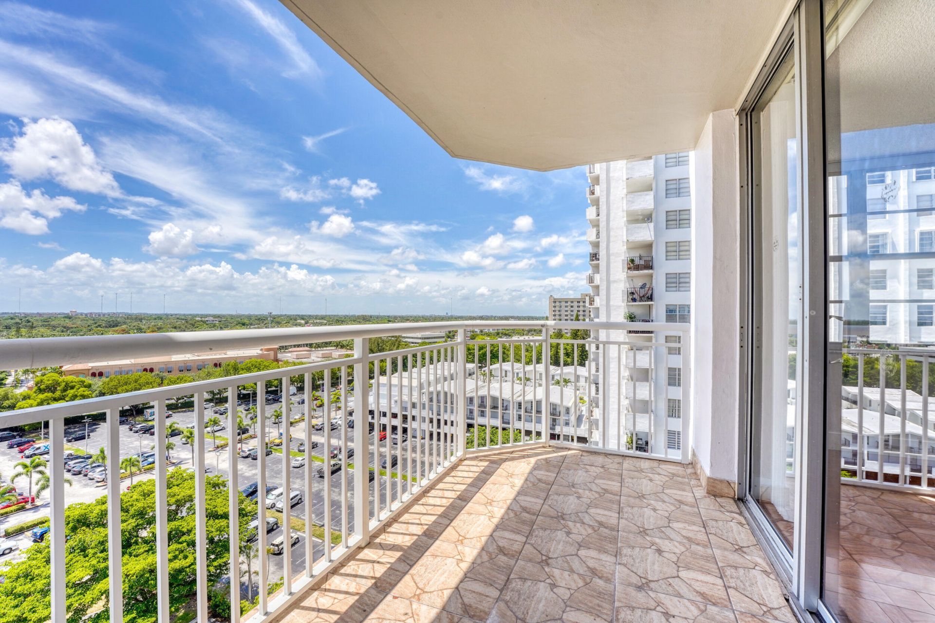 18051 Biscayne Boulevard, Unit 1104, Aventura, FL 33160 Photo