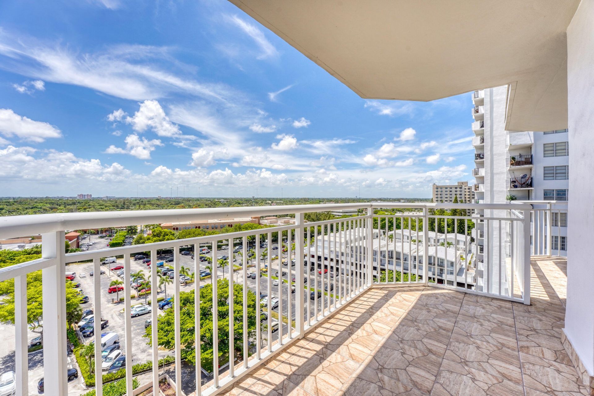 18051 Biscayne Boulevard, Unit 1104, Aventura, FL 33160 Photo