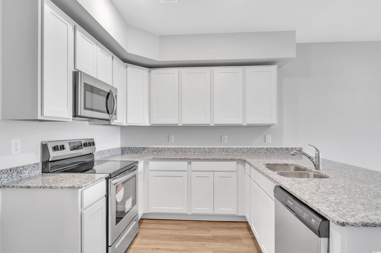 347 Sandridgebury Dr. Photo 10