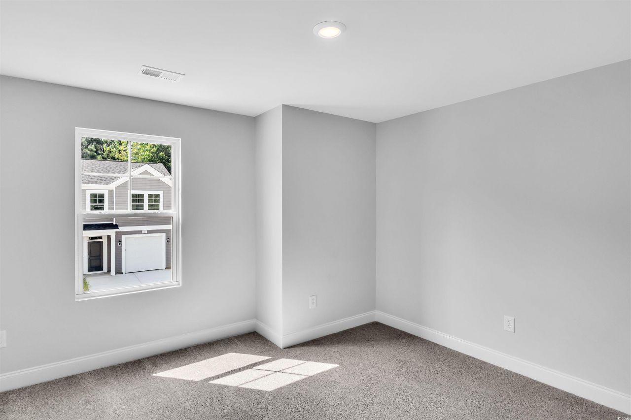 347 Sandridgebury Dr. Photo 18