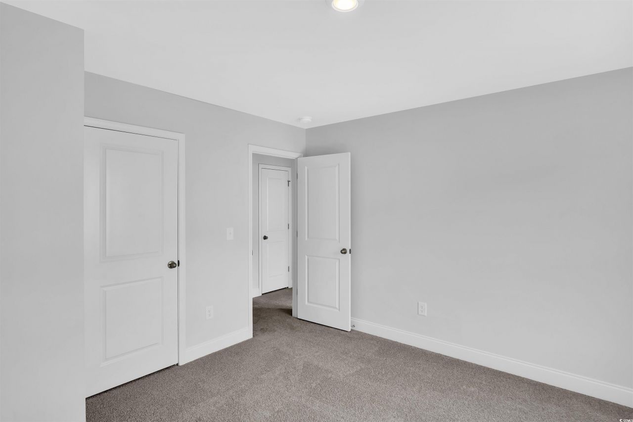 347 Sandridgebury Dr. Photo 19