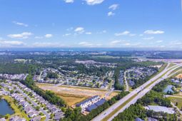 347 Sandridgebury Dr. photo 4