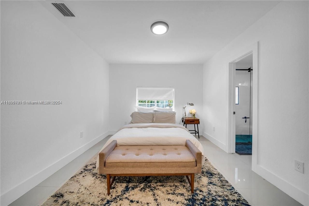 555 NE 127th Street, North Miami, FL 33161 Photo