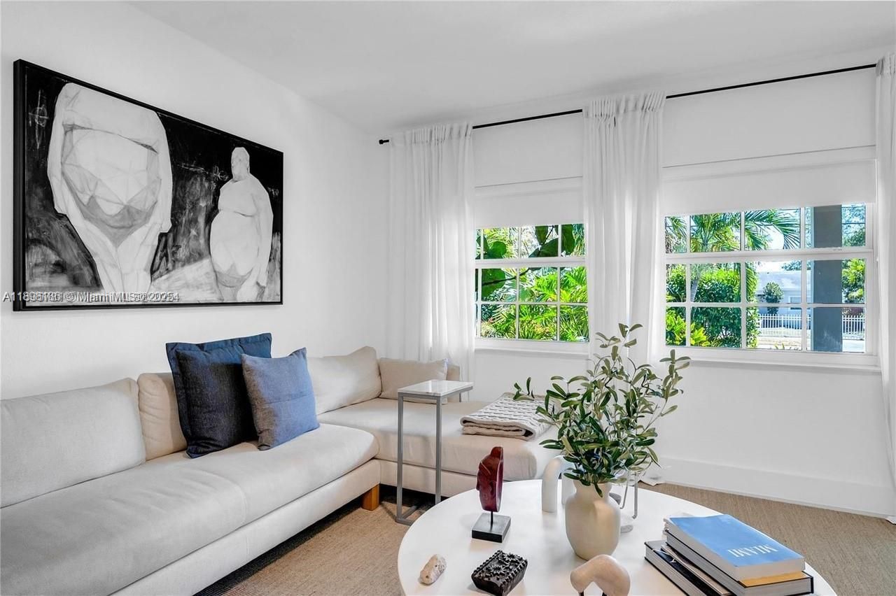 555 NE 127th Street, North Miami, FL 33161 Photo