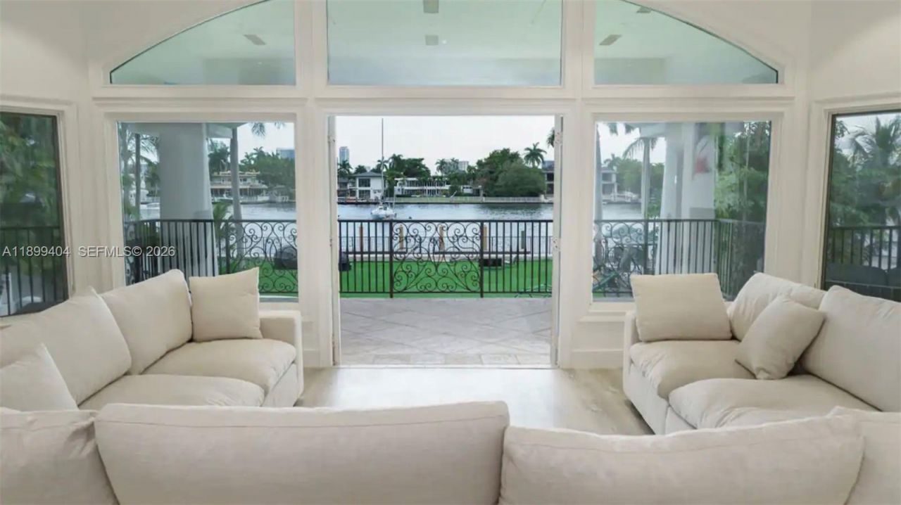 929 N Southlake Dr, Hollywood, FL 33019 Photo
