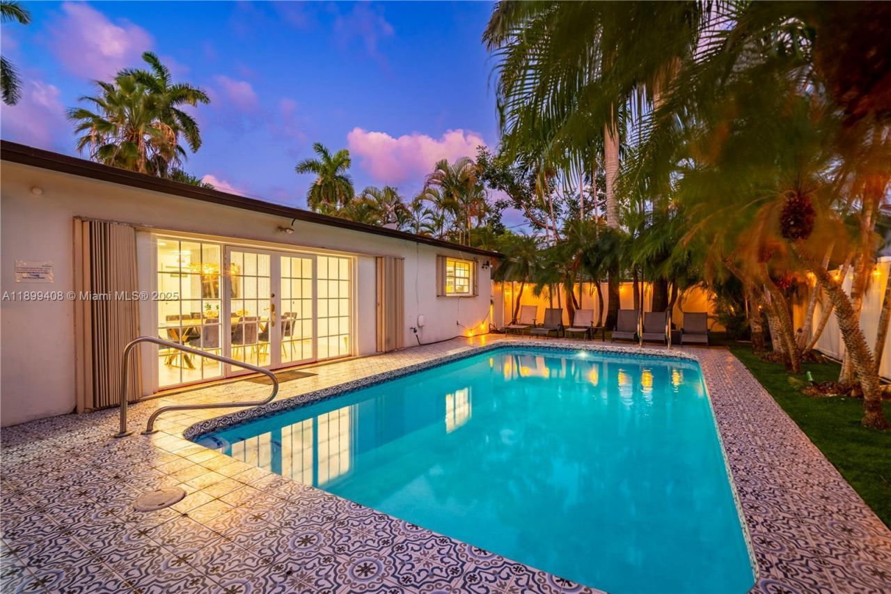 1244 Garfield St, Hollywood, FL 33019 Photo