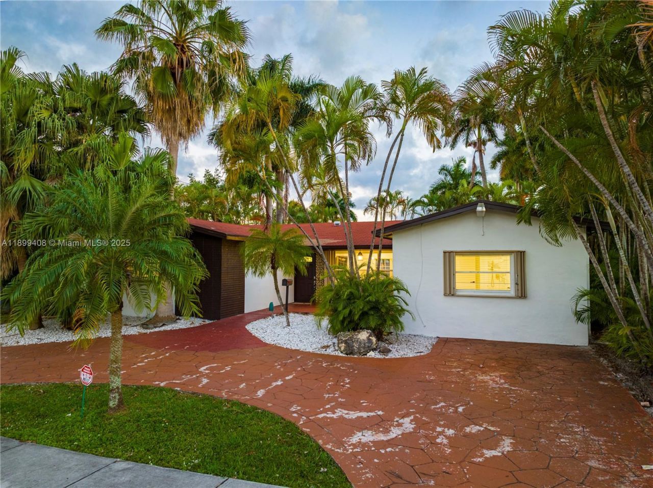 1244 Garfield St, Hollywood, FL 33019 Photo