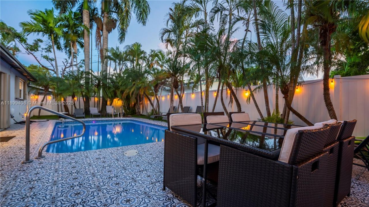 1244 Garfield St, Hollywood, FL 33019 Photo