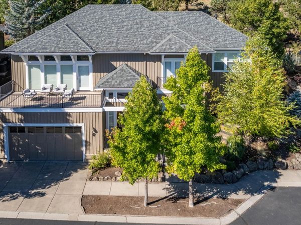 2525 NW 1st Street, Bend, OR 97703