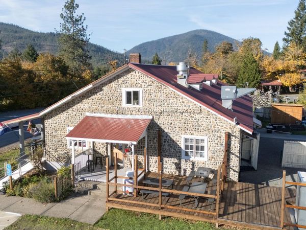 24099 Redwood Highway, Kerby, OR 97531