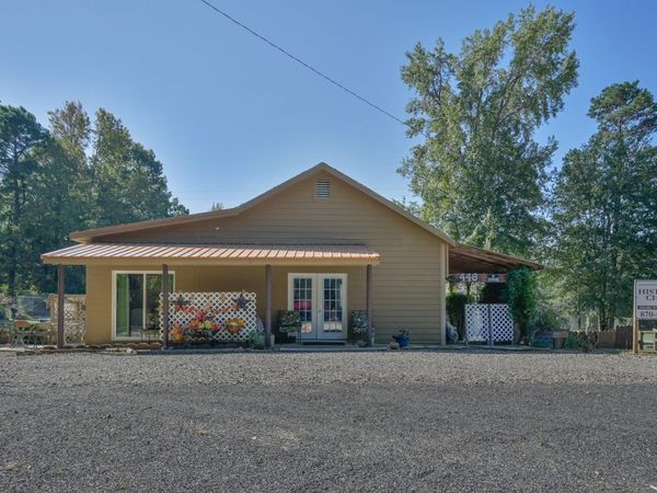 446 Polk Rd 32, Cove, AR 71937