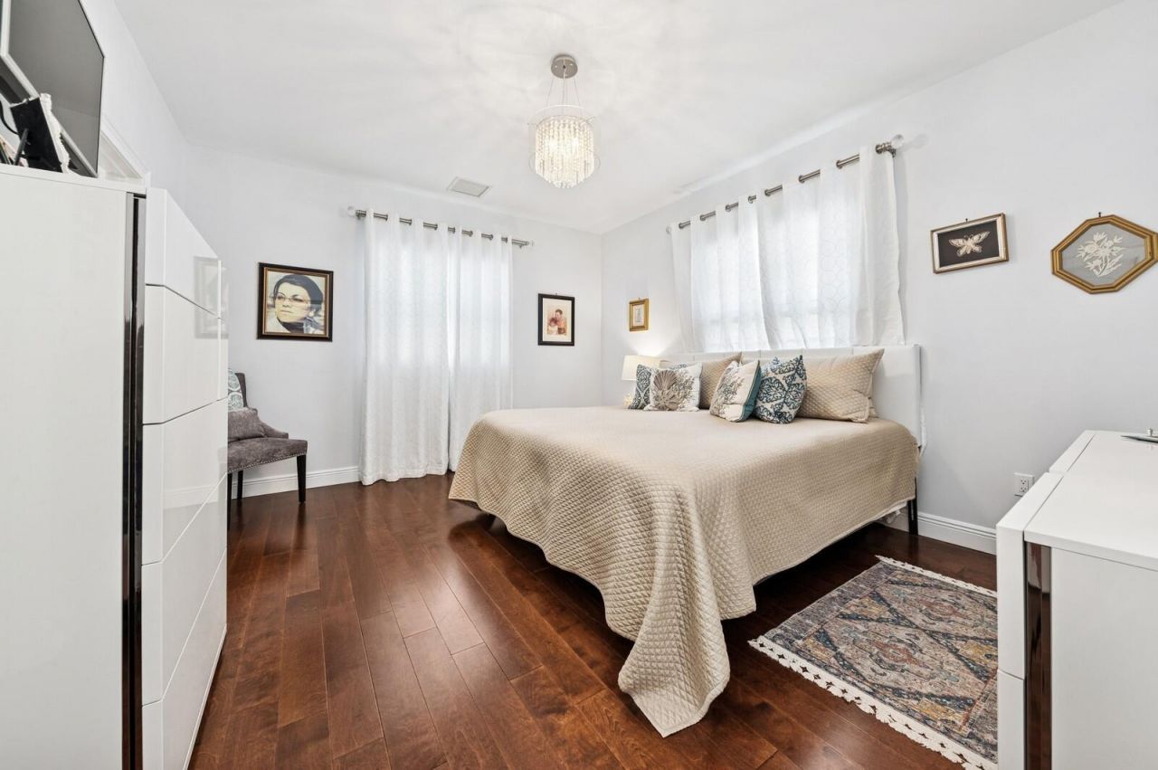 310 Almeria Road, West Palm Beach, FL 33405 Photo