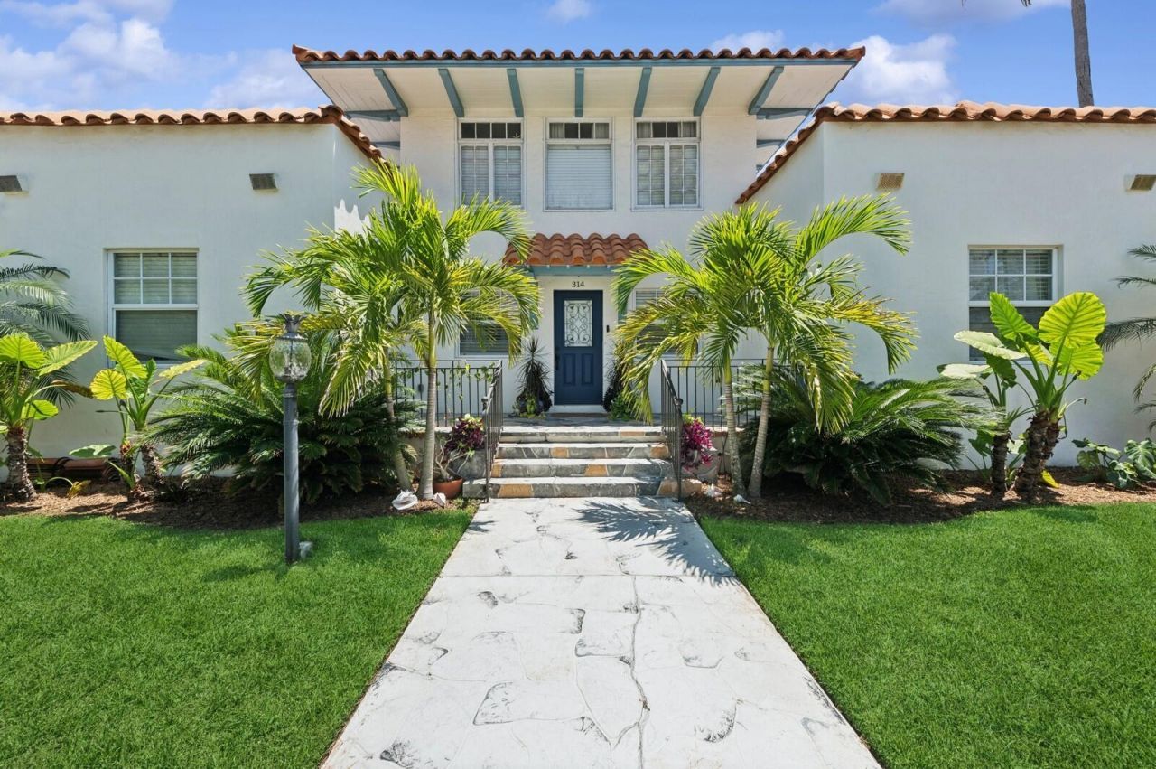 310 Almeria Road, West Palm Beach, FL 33405 Photo