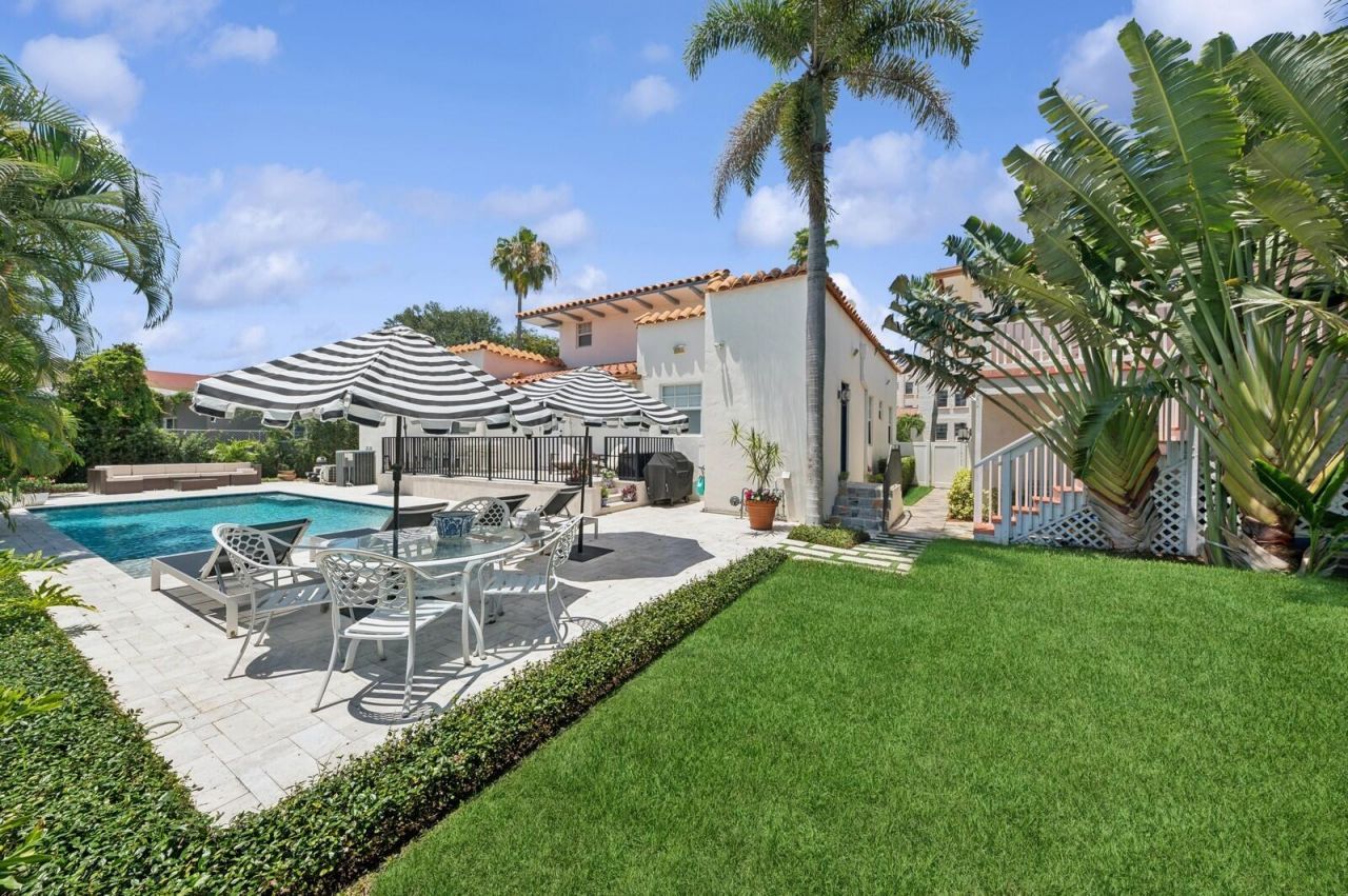 310 Almeria Road, West Palm Beach, FL 33405 Photo