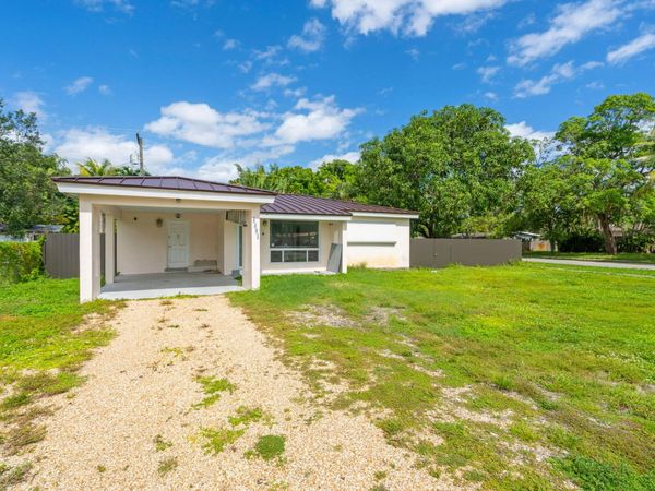 3301 SW 20th Court, Fort Lauderdale, FL 33312