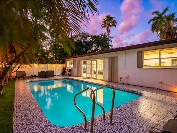 1244 Garfield St, Hollywood, FL 33019