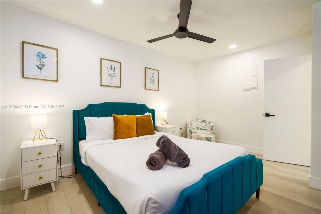 1244 Garfield St, Hollywood, FL 33019 Photo