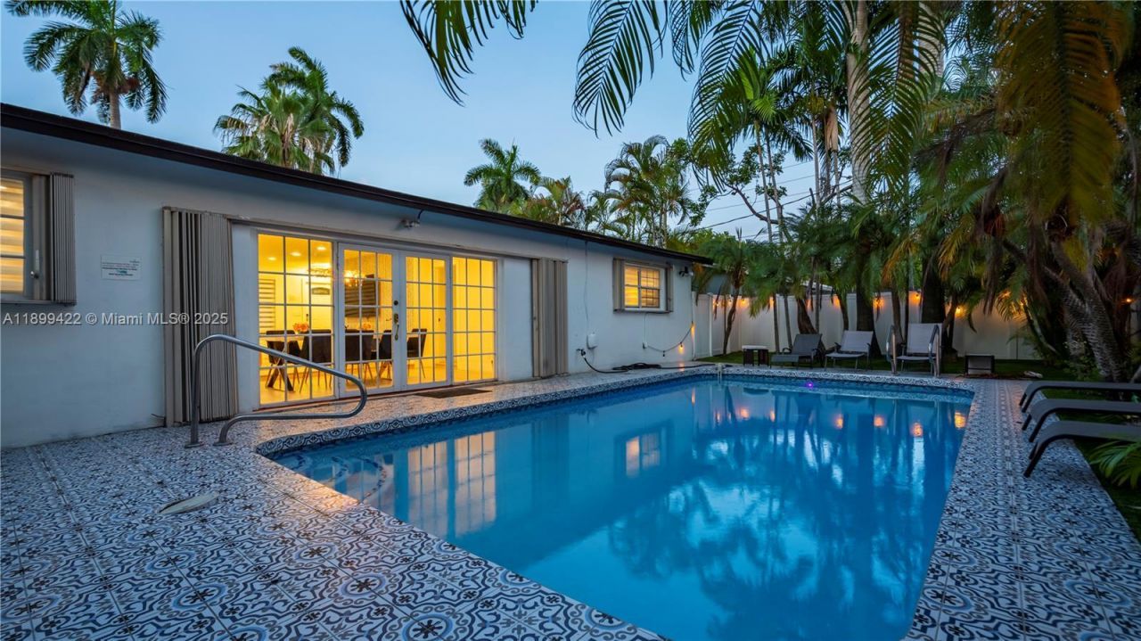 1244 Garfield St, Hollywood, FL 33019 Photo