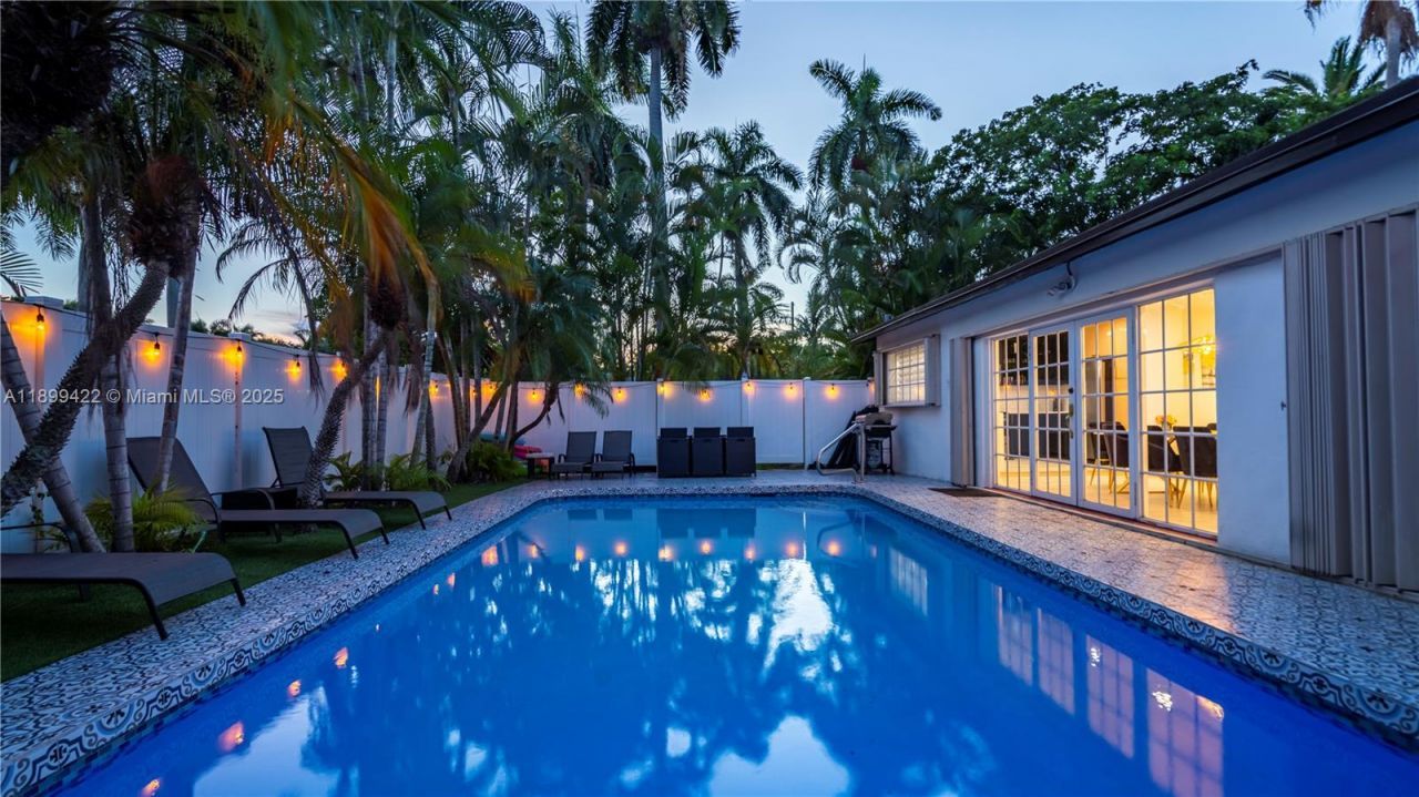 1244 Garfield St, Hollywood, FL 33019 Photo