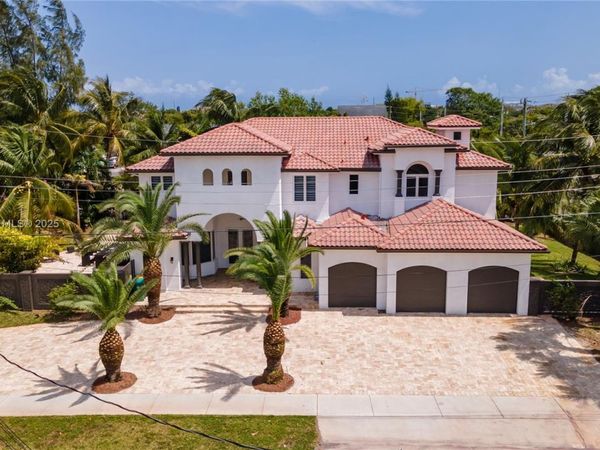 112 NW 14th Way, Dania Beach, FL 33004