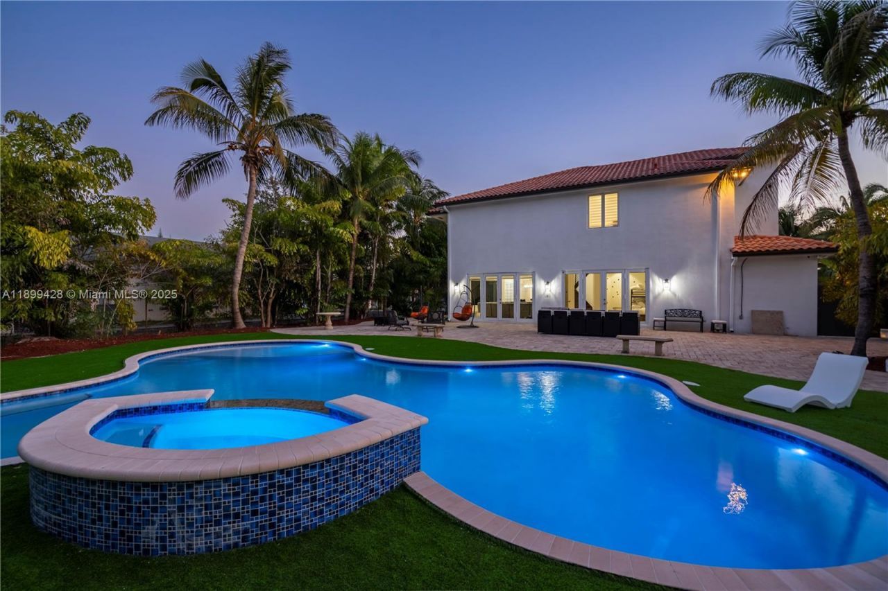 112 NW 14th Way, Dania Beach, FL 33004 Photo