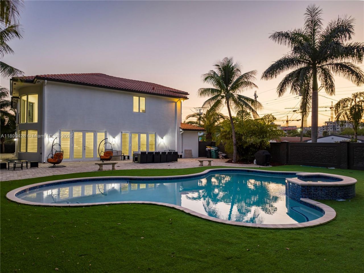 112 NW 14th Way, Dania Beach, FL 33004 Photo