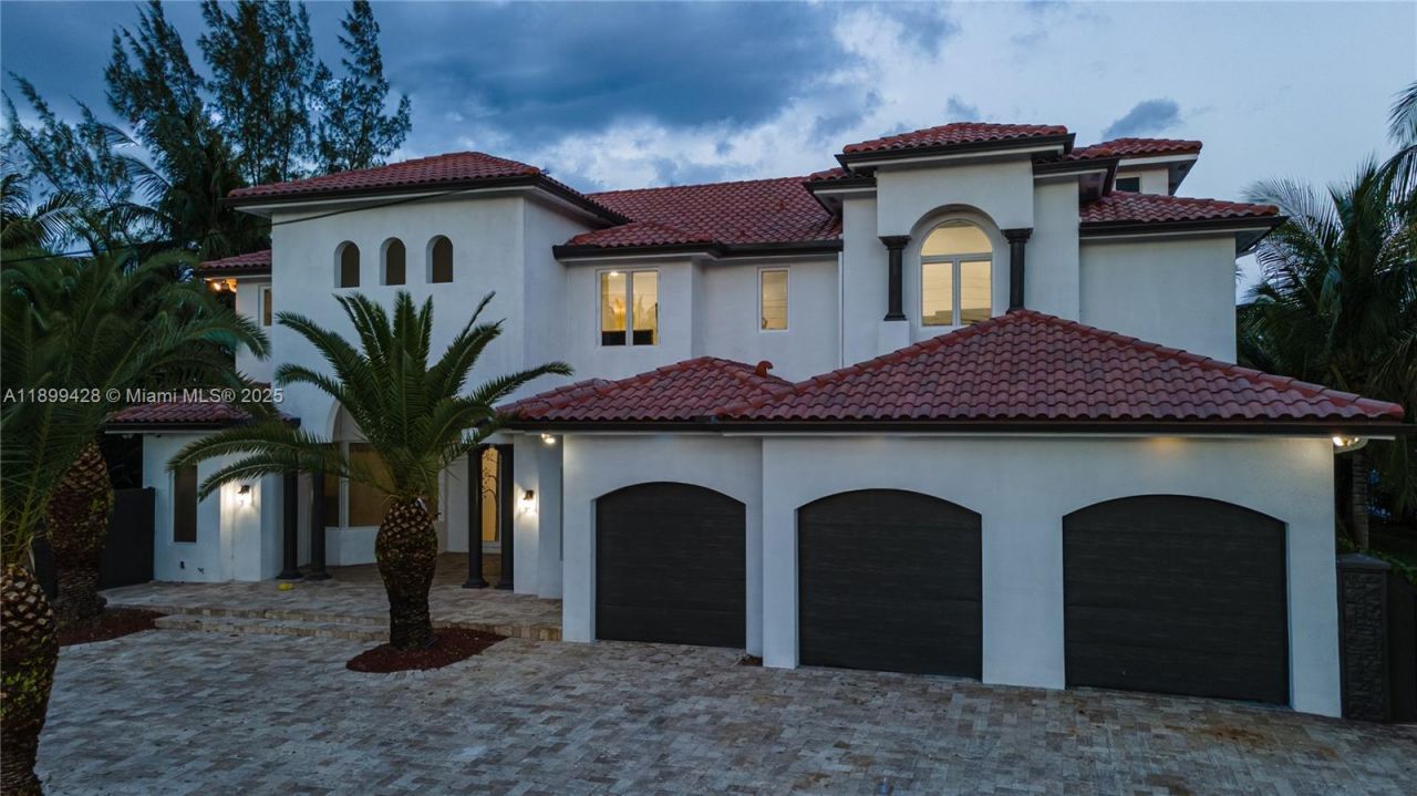 112 NW 14th Way, Dania Beach, FL 33004 Photo