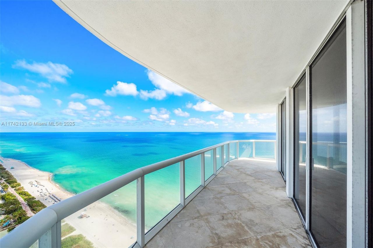 6365 Collins Ave, Unit 3801, Miami Beach, FL 33141 Photo
