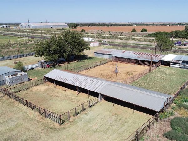 7550 US Highway 287 E, Vernon, TX 76384