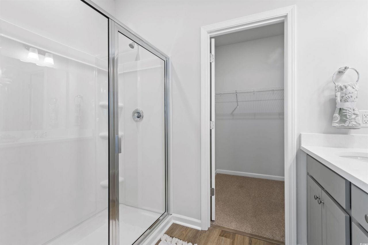 351 Sandridgebury Dr. Photo 17