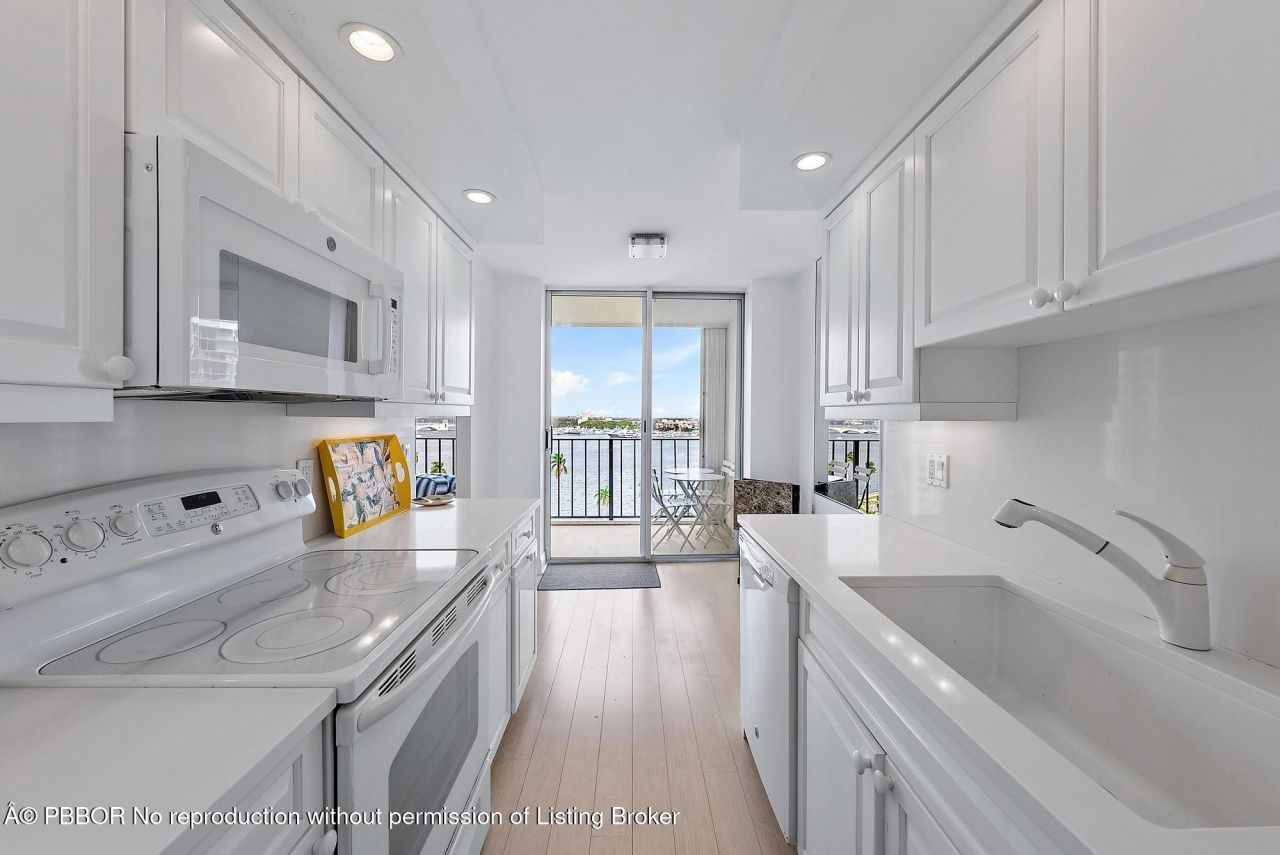 1801 S Flagler Drive, Unit 1206, West Palm Beach, FL 33401 Photo