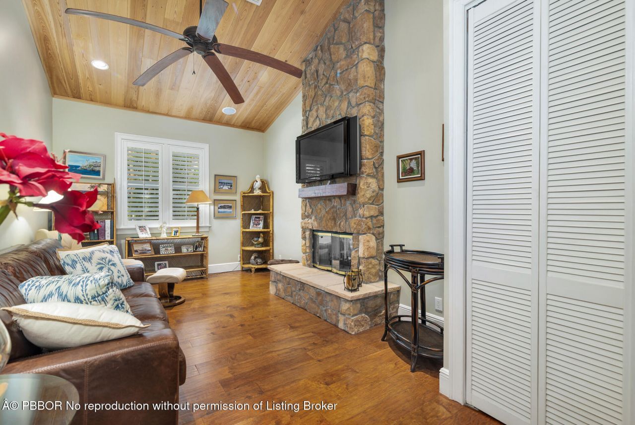 115 Alpine Road, West Palm Beach, FL 33405 Photo