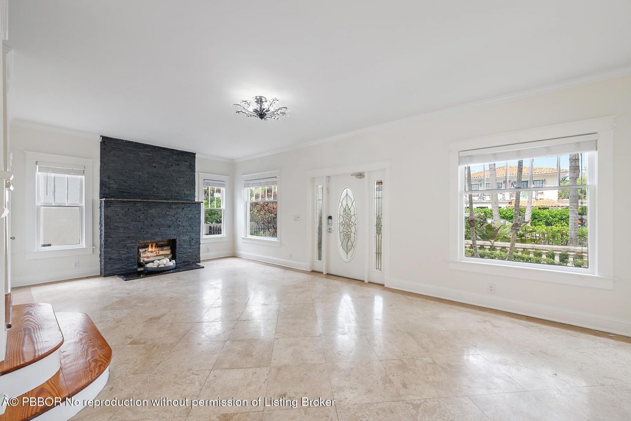 228 9th Street, West Palm Beach, FL 33401 Photo