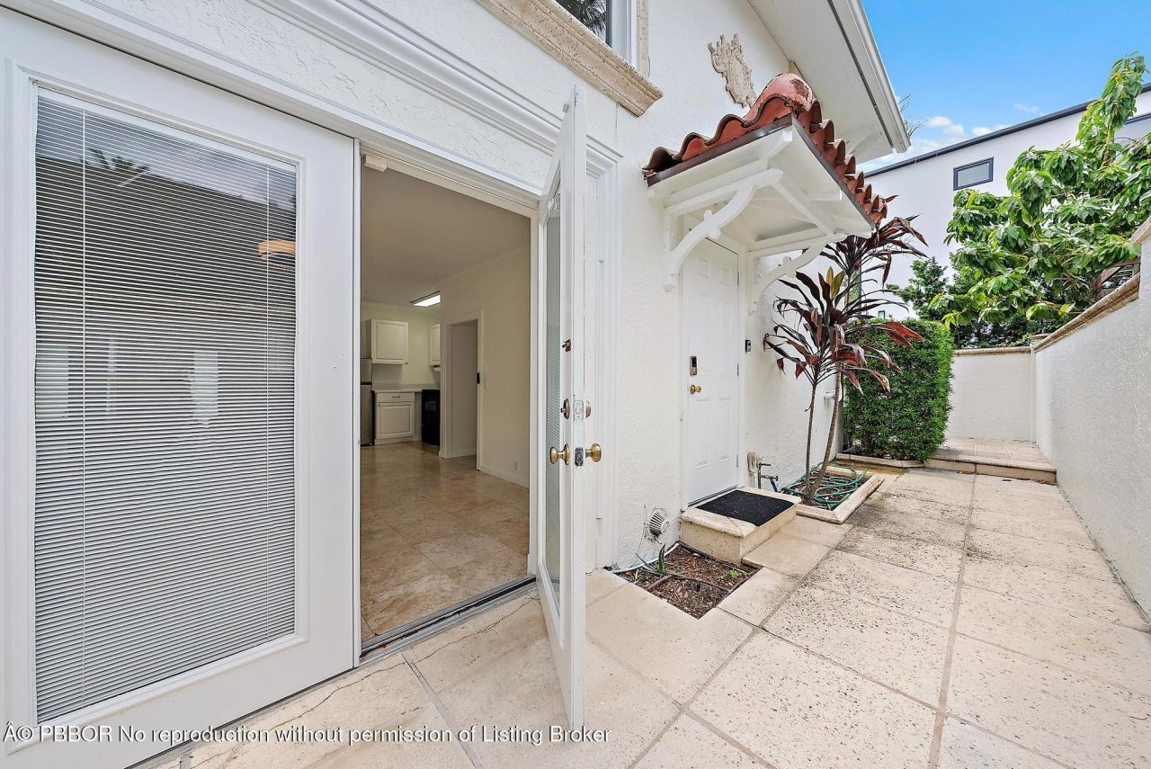 228 9th Street, West Palm Beach, FL 33401 Photo