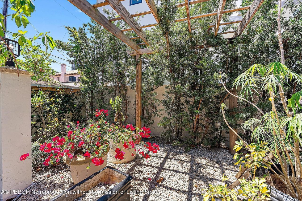 228 9th Street, West Palm Beach, FL 33401 Photo